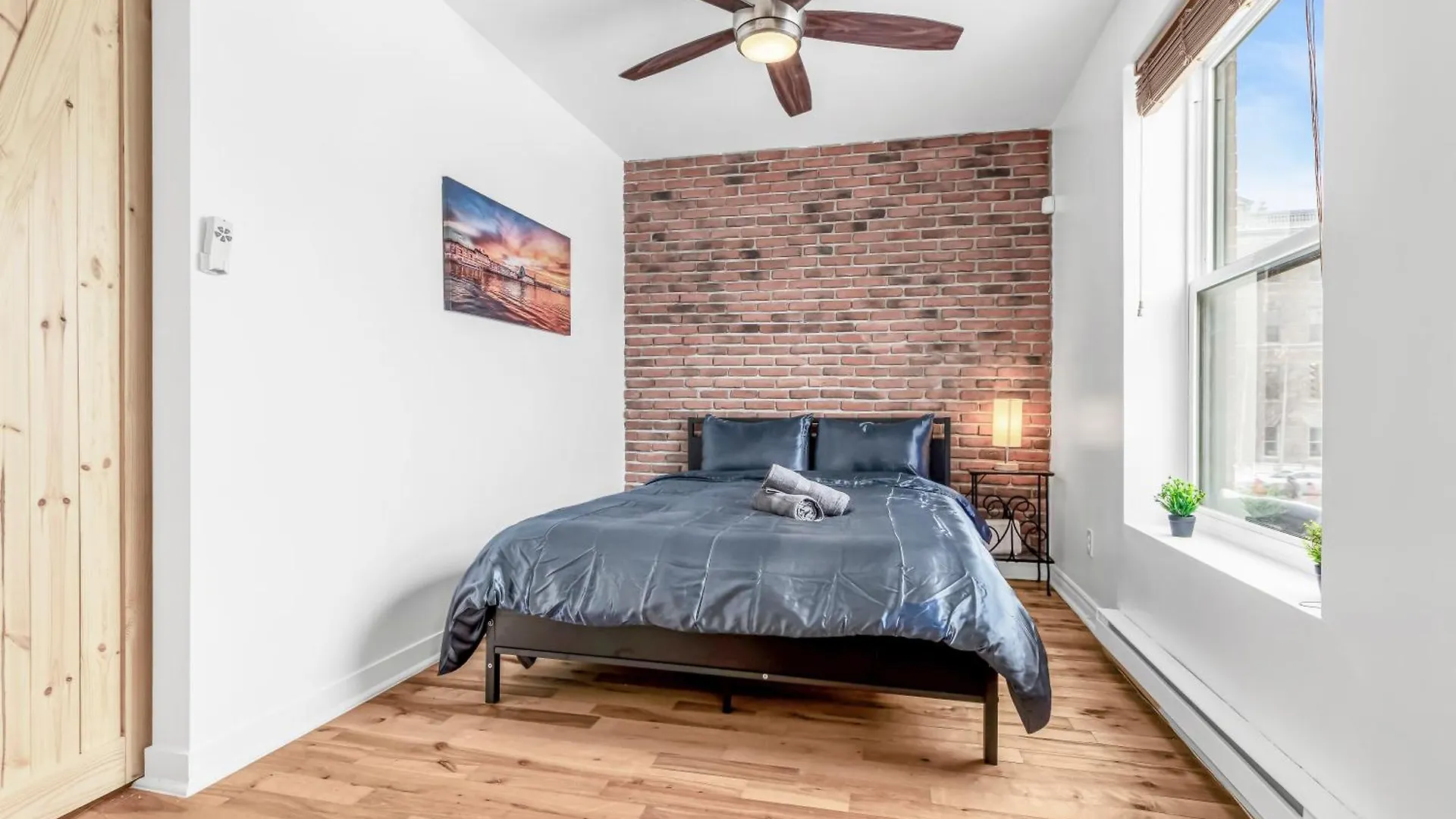 Lägenhet Beautiful 3-Bedrooms In Heart Of Plateau Mont-Royal Montréal