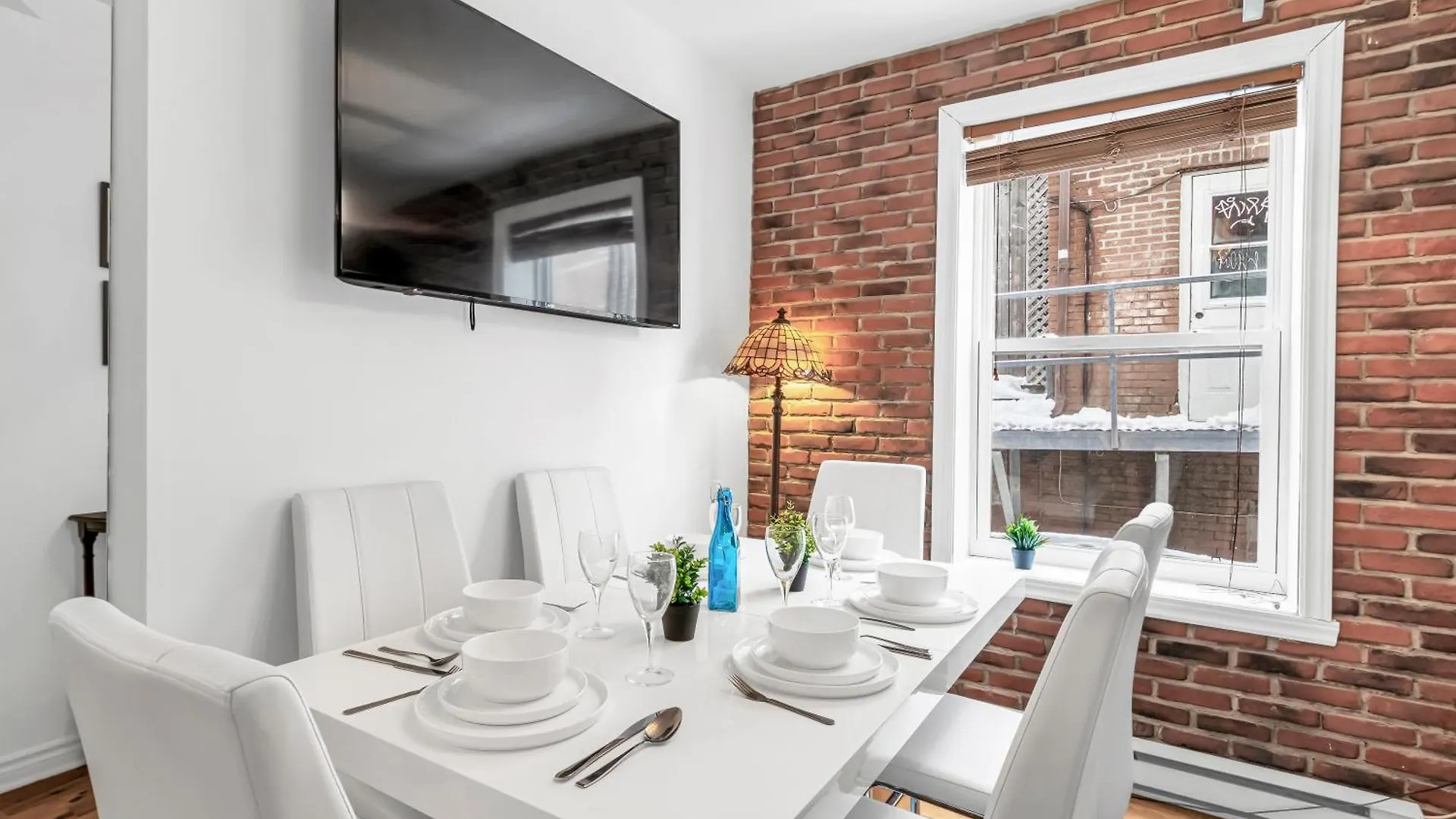 Lägenhet Beautiful 3-Bedrooms In Heart Of Plateau Mont-Royal Montréal
