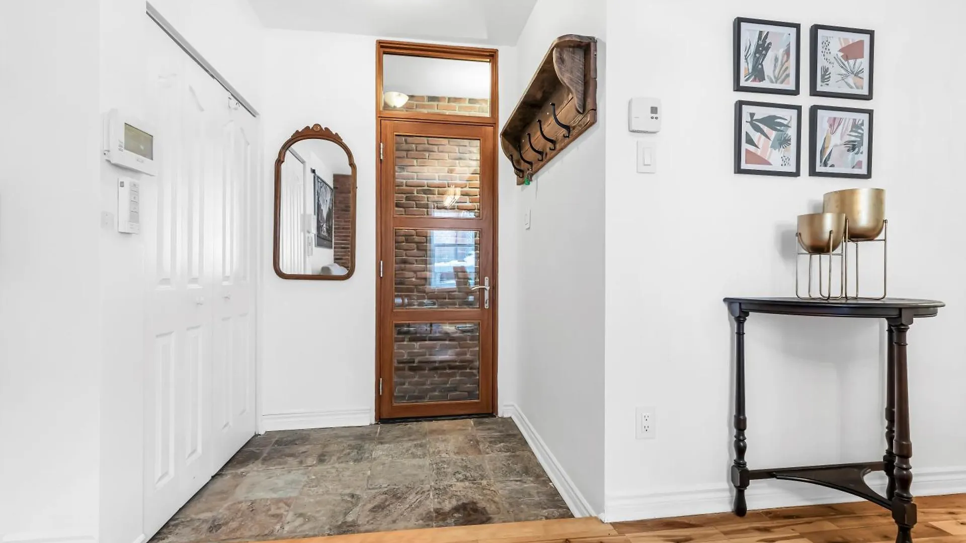Beautiful 3-Bedrooms In Heart Of Plateau Mont-Royal Montréal Apartamento