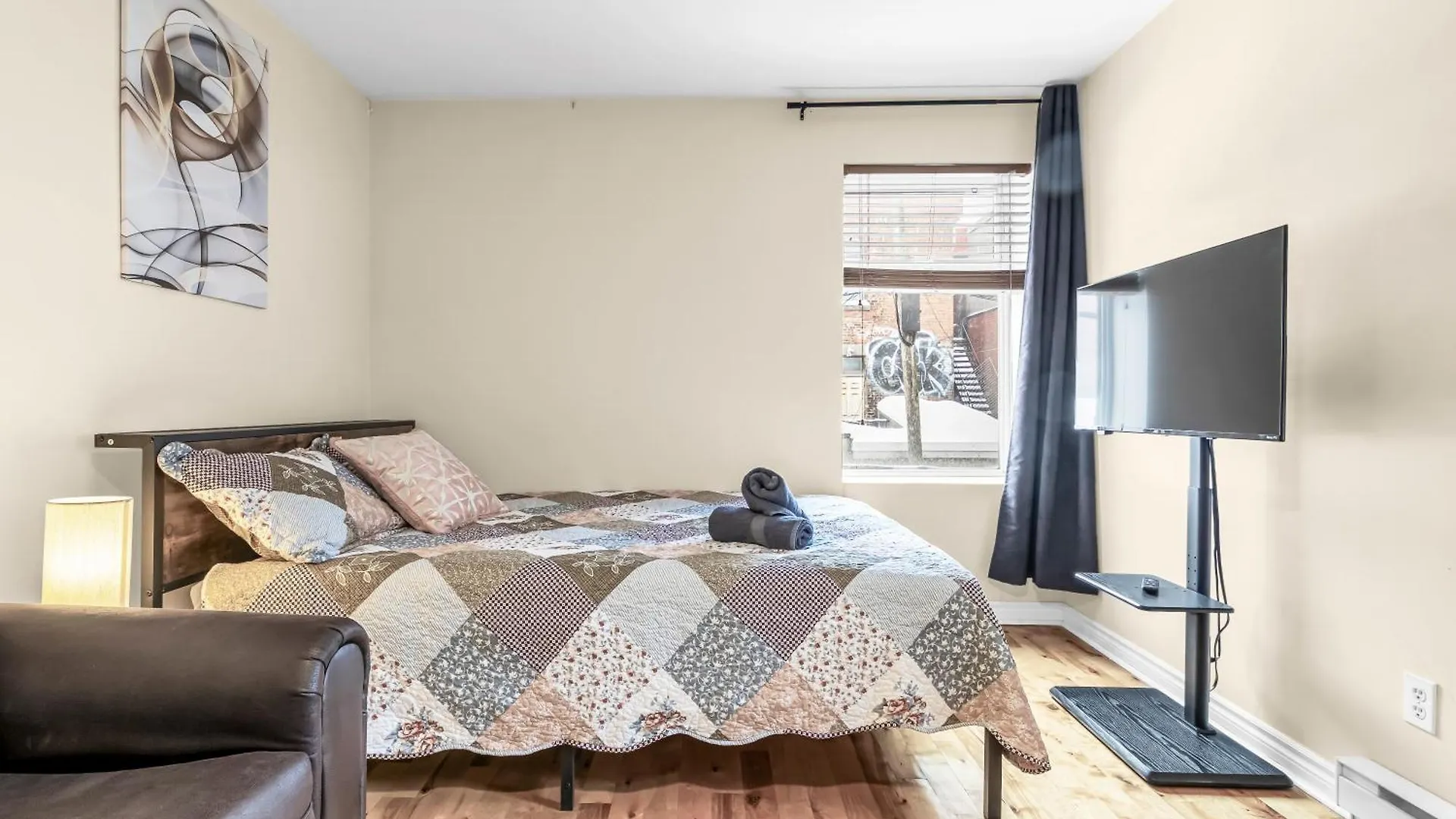 Apartamento Beautiful 3-Bedrooms In Heart Of Plateau Mont-Royal Montréal