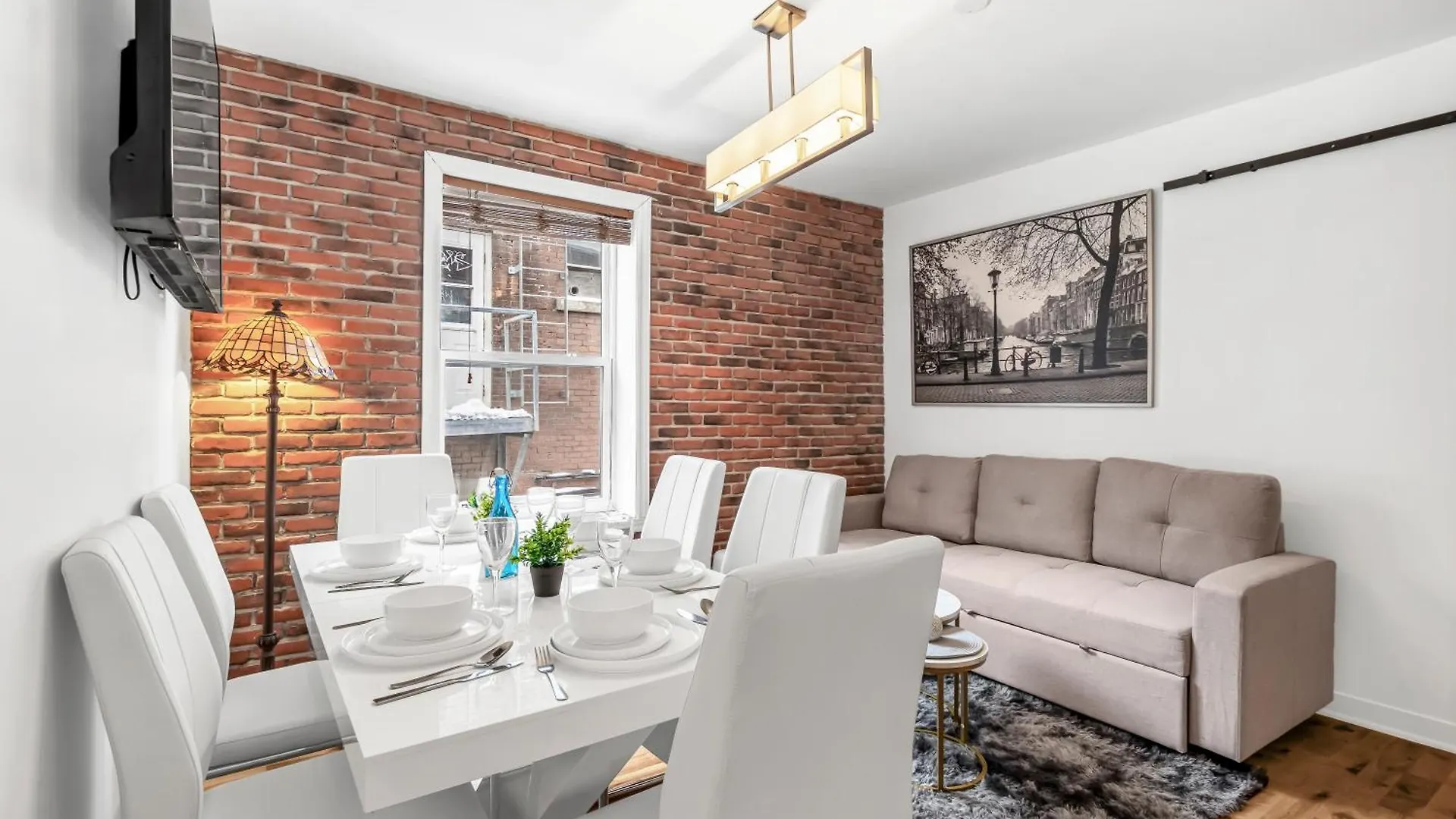 Beautiful 3-Bedrooms In Heart Of Plateau Mont-Royal Montréal Apartamento